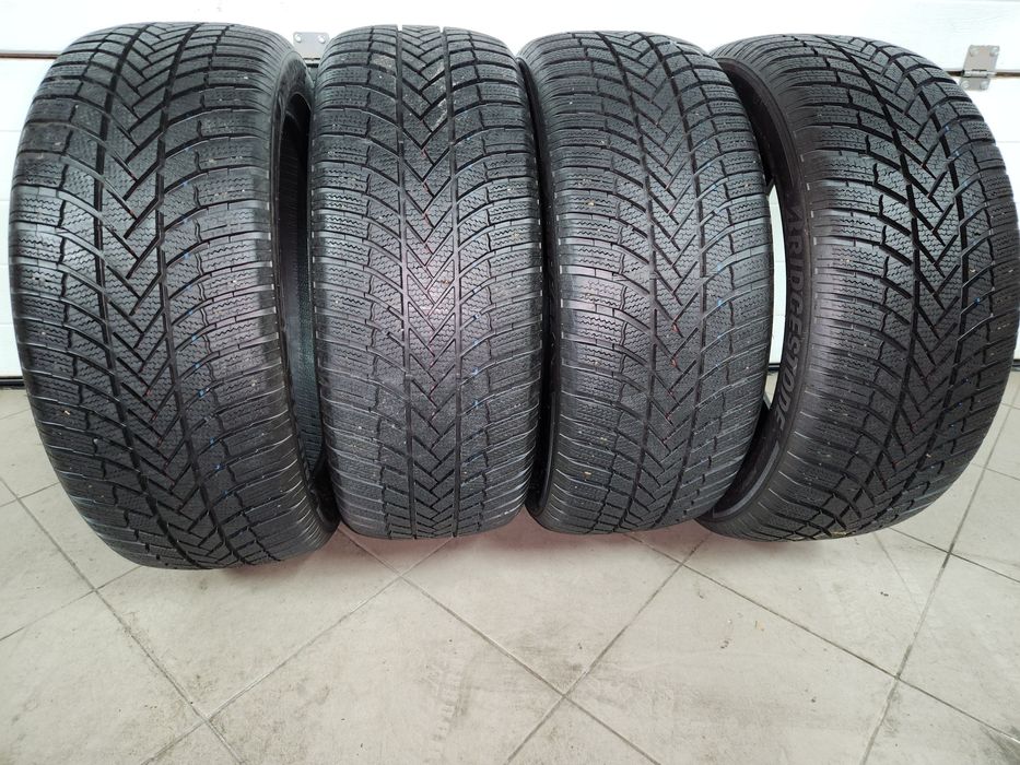 Продам зимние шины 255/45/20   4100грн за 1шт