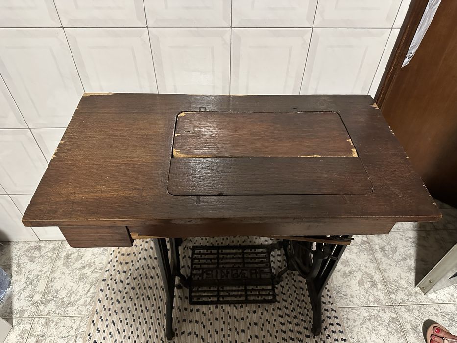 Maquina costura singer antiga