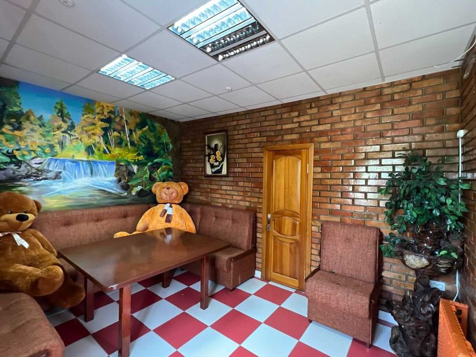 Продаж кафе,фасад траса Київ-Житомир + ділянка 75 соток