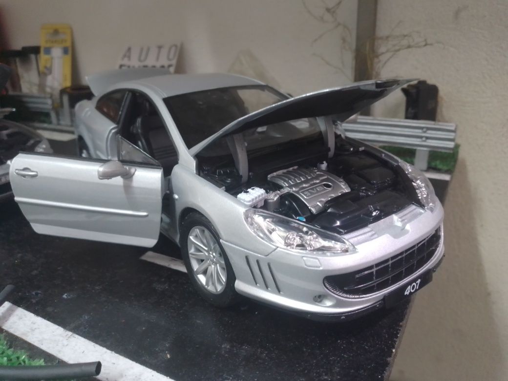 1/18 miniatura Peugeot 407