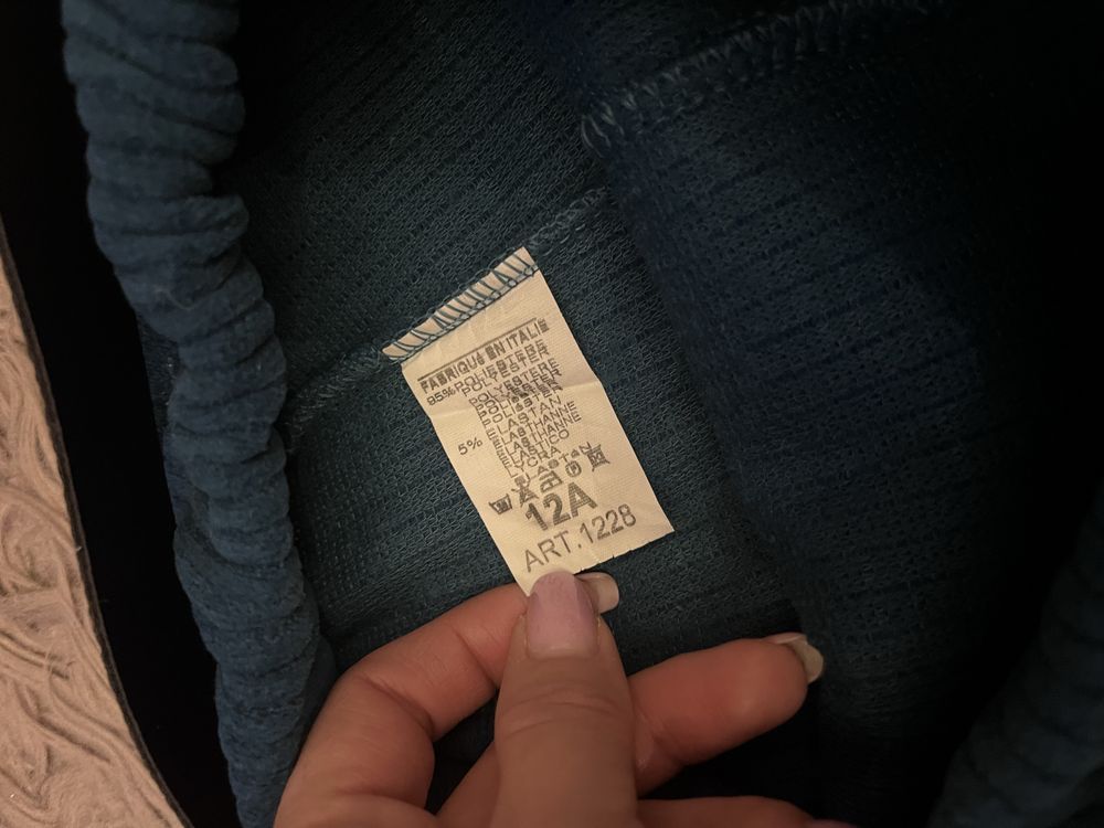 Spodnie sztruks dzwony 134 z paskiem jak nowe