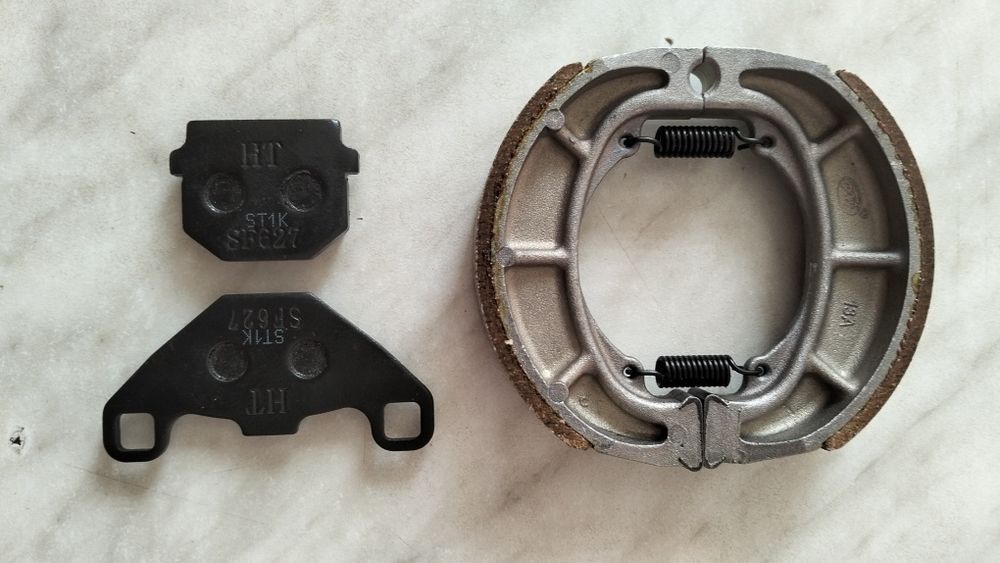 Колодки гальмівні на Suzuki an125,ua125t,lindy,uz125t,um125t.