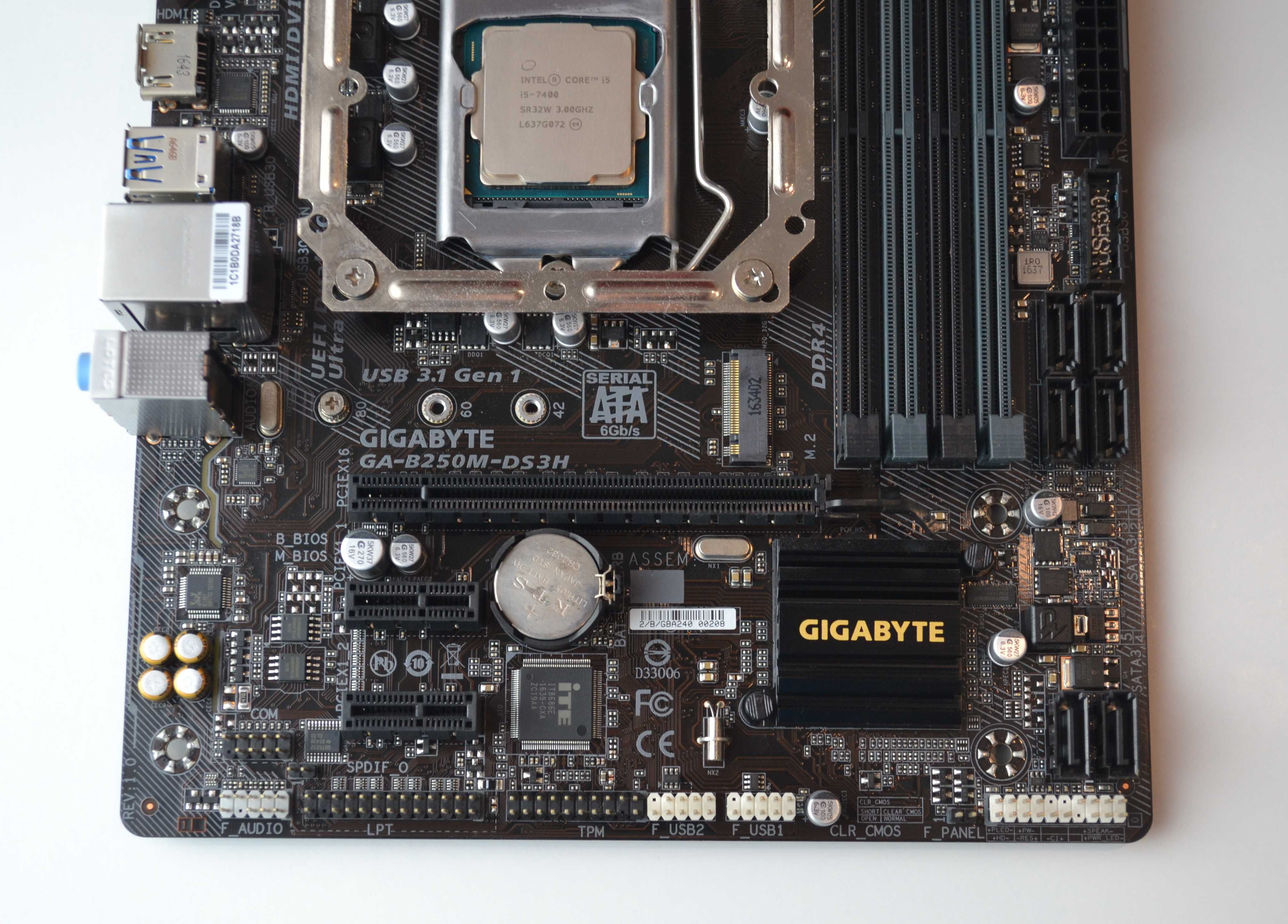 i5 7400 + GA-B250M-DS3H + 2x4 GB 2400 MT/s + Spartan 4