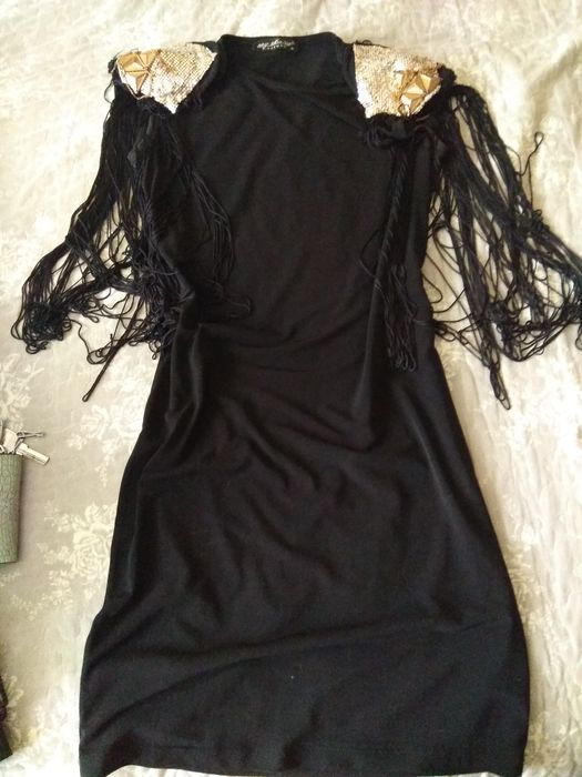 Сукня розміру S. Б/у.