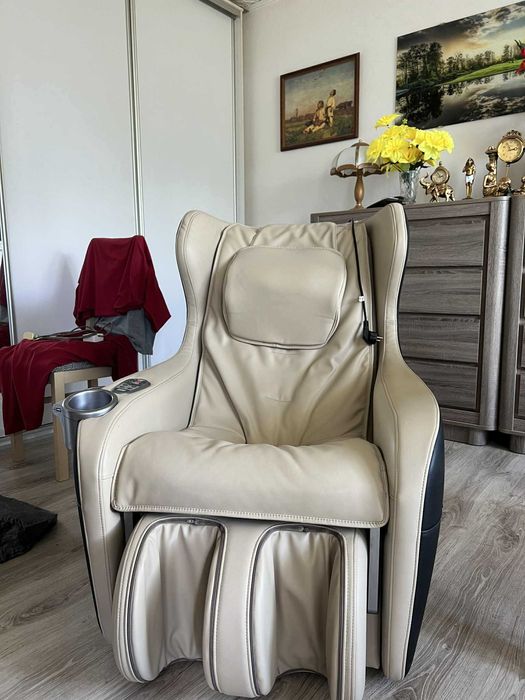 Fotel do masażu używany, kolor beżowy