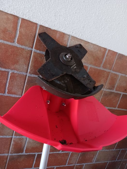 Vendo roçadoura elétrica. Coruche. Sintra. Lisboa