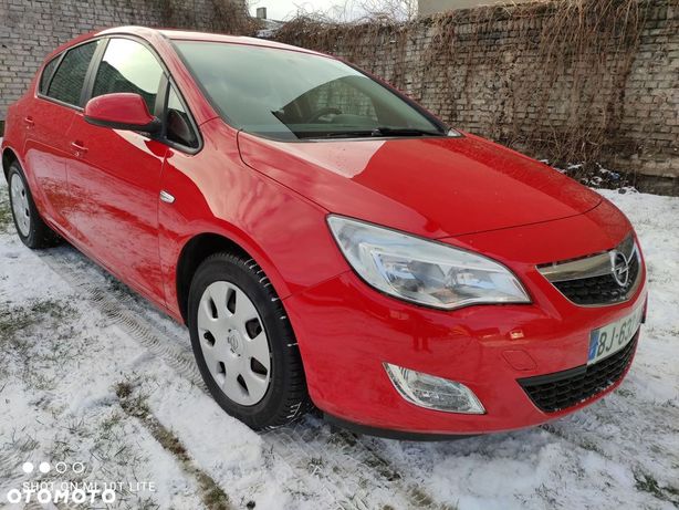 Opel Astra 1,4 100km-157tyś km -Oryg.lakier- 2kpl kół- Doinwestowany!!