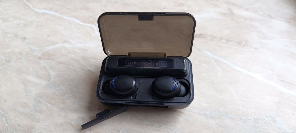 Słuchawki bezprzewodowe bluetooth z funkcją powerbank