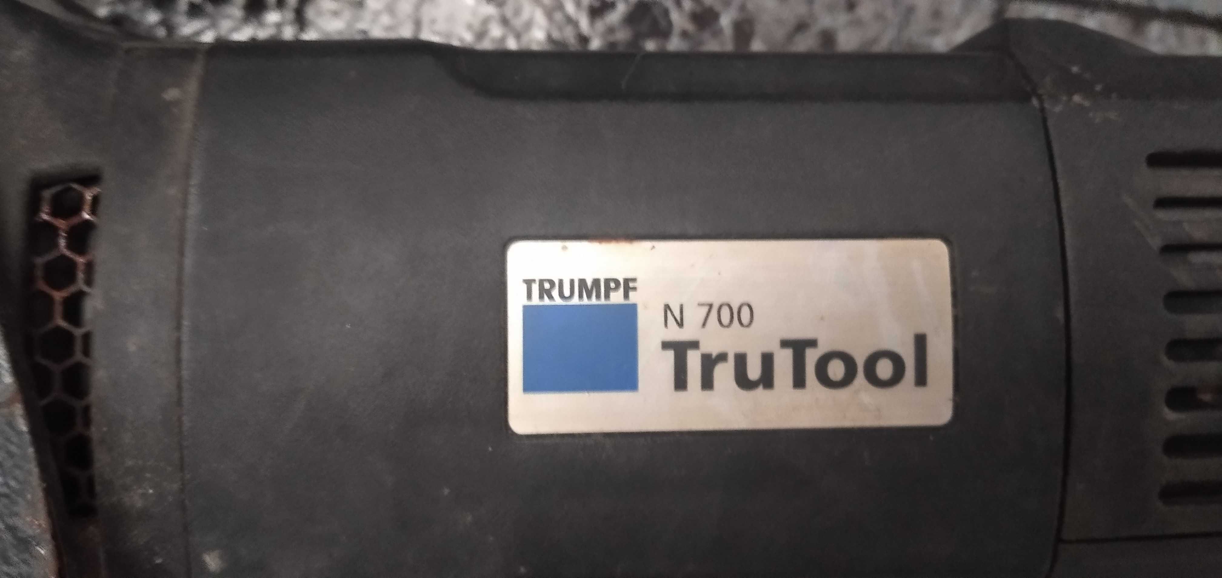 Nożyce wibracyjne ręczne do blach TRUMPF TruTool N 700