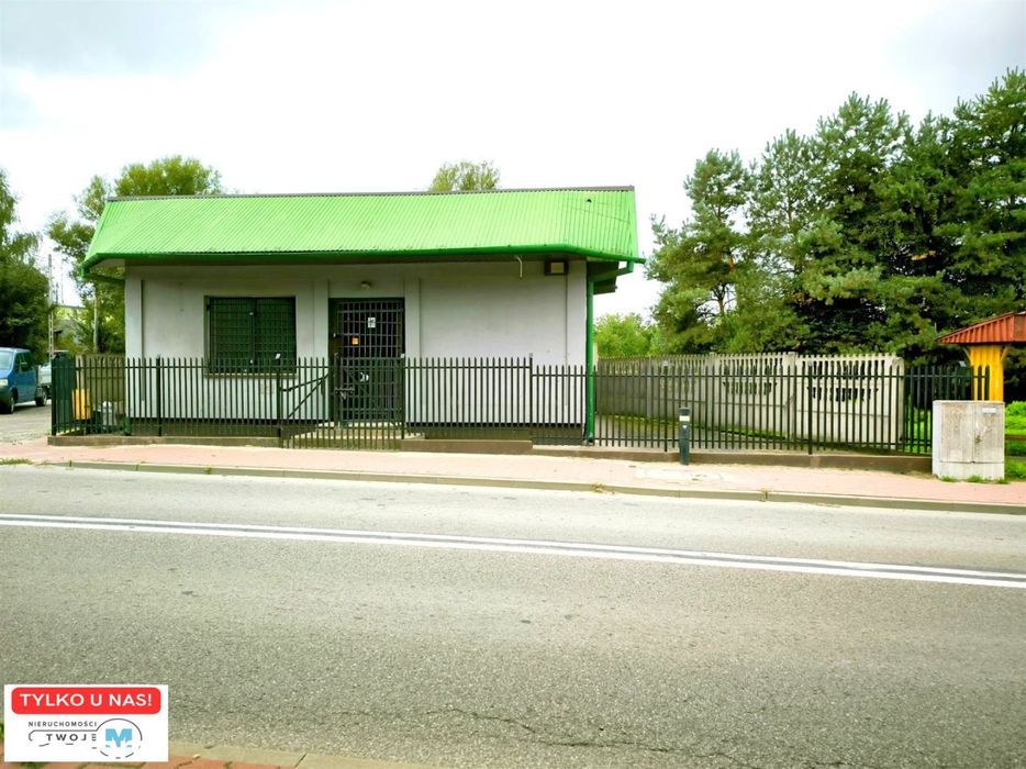 Lokal na sprzedaż blisko centrum w Wąchocku