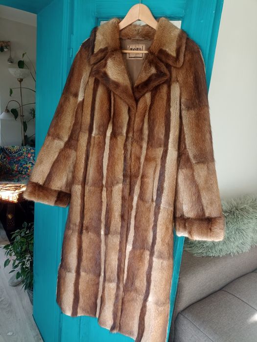 Futro długie z piżmaków futro z dzikich norek