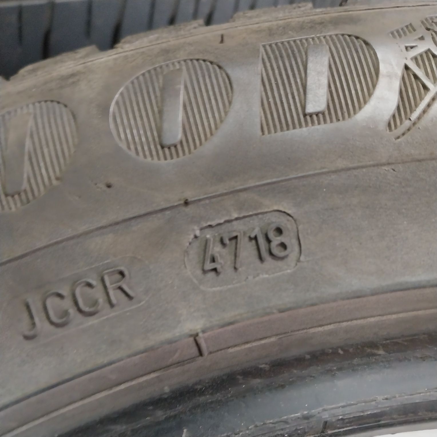 Opony Całoroczne Goodyear 225/55R17 97V
