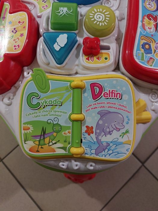 Stoliczek edukacyjny interaktywny Clementoni