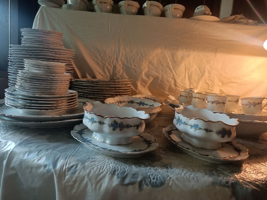 Stara porcelana , Racine Bavaria - zestaw obiadowy na kilkanaście osób
