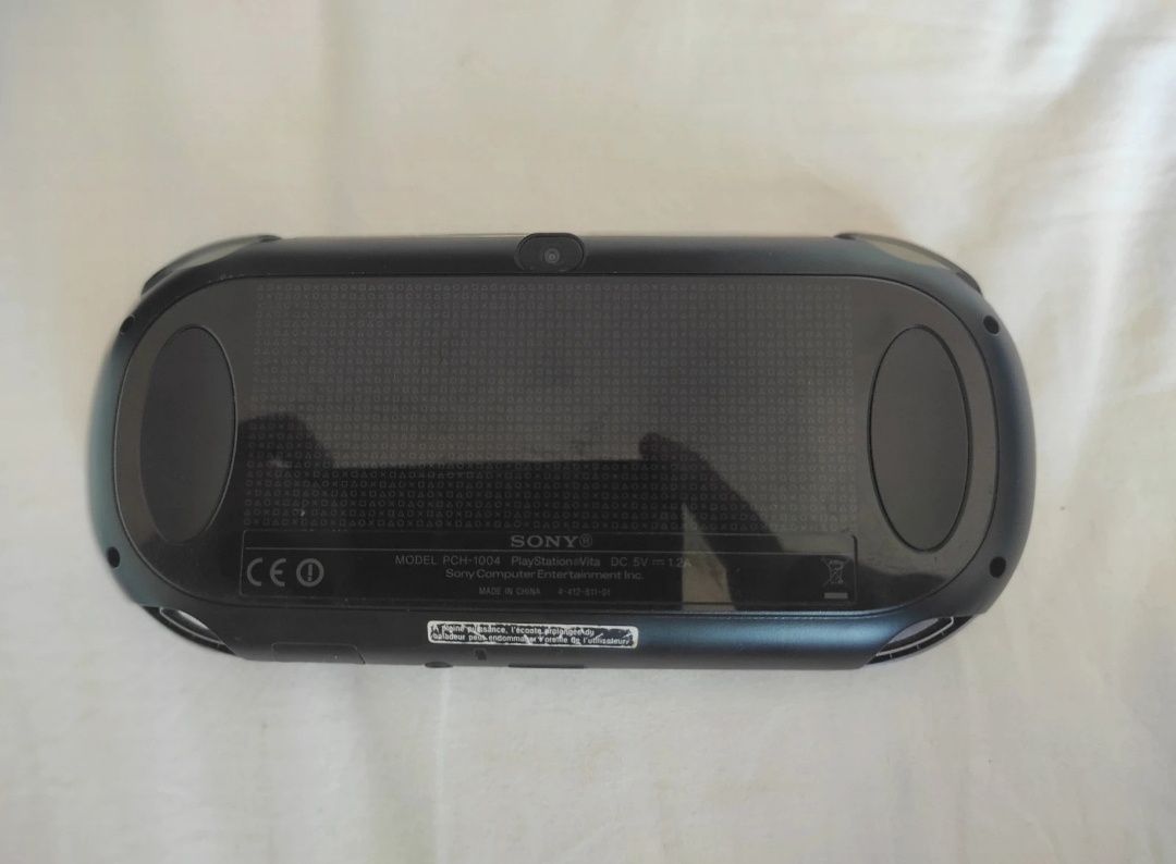 Sony PS Vita + Invizimals: A aliança+ case
