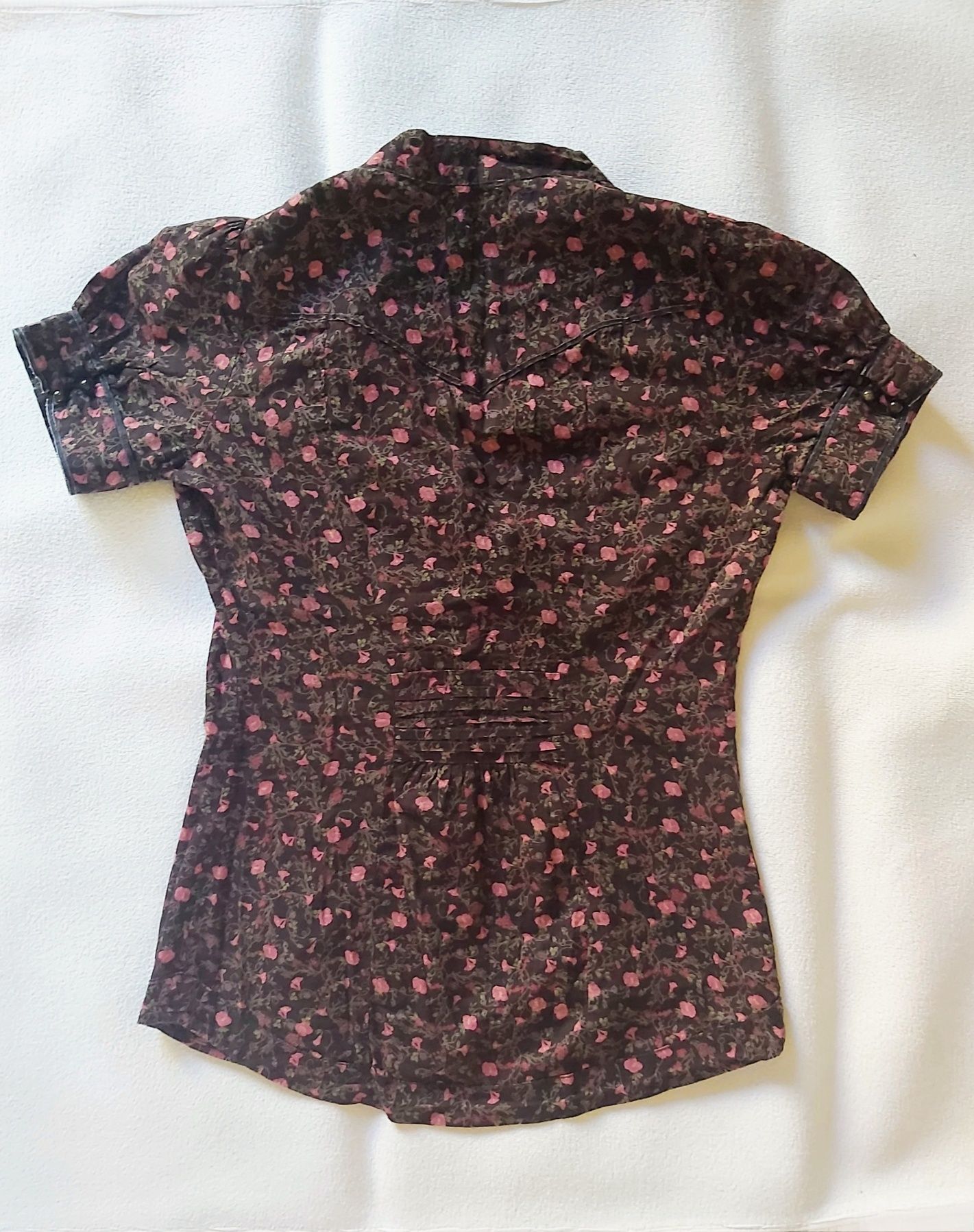 3 blusas da Stradivarius, S