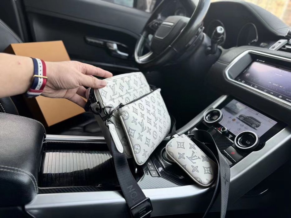 Сумка Louis Vuitton мужская через плечо серая мессенджер планшетка