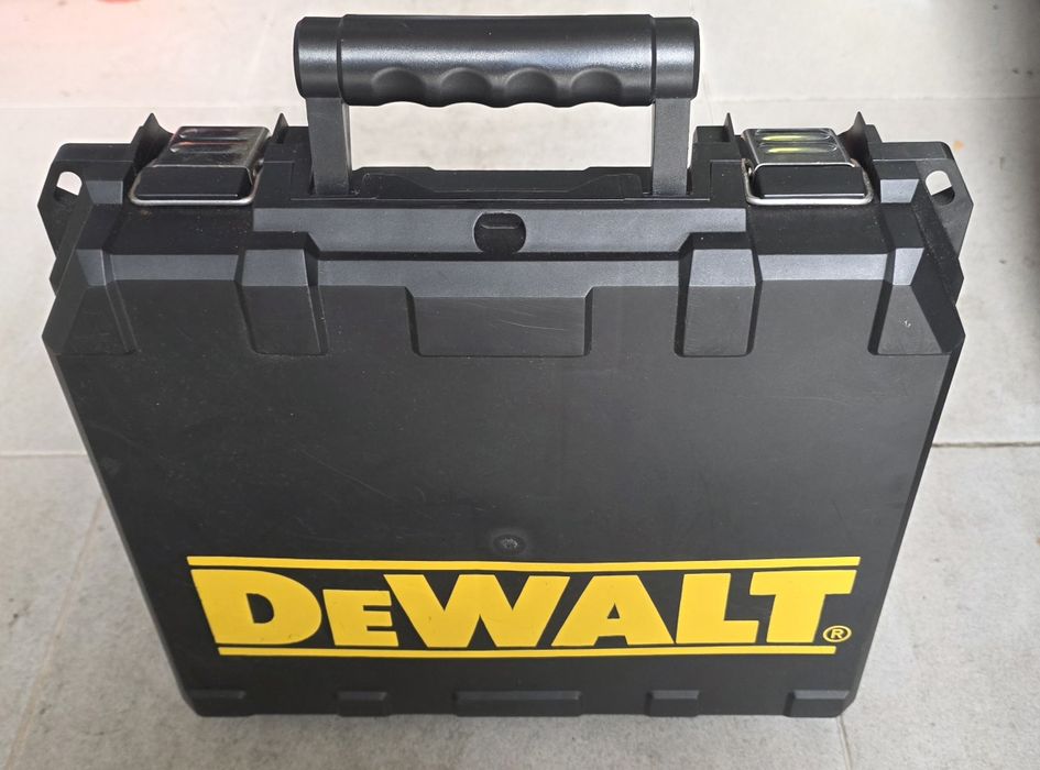 Aparafusadora Impacto Dewalt