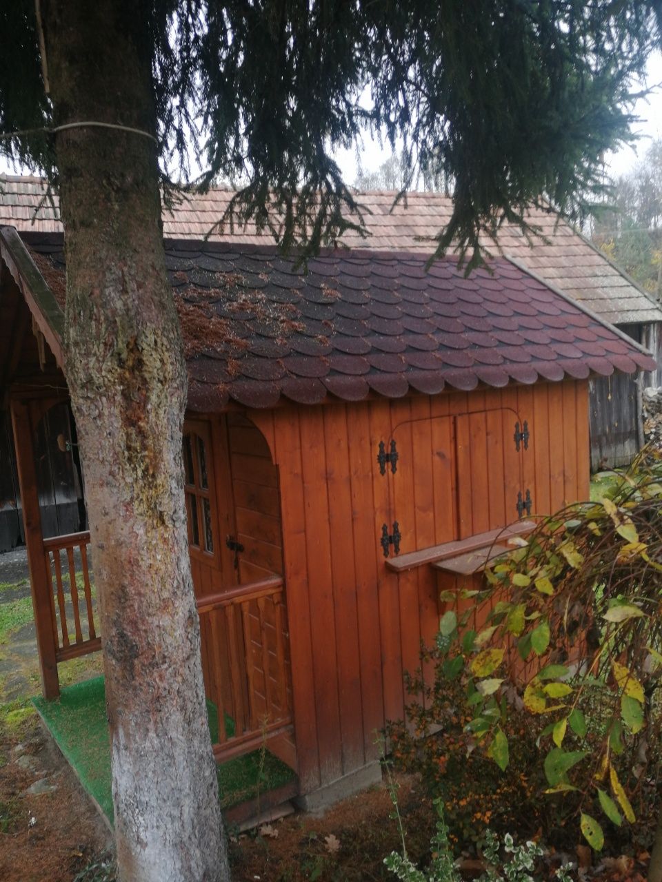 Sprzedam domek wykonany z drzewa
