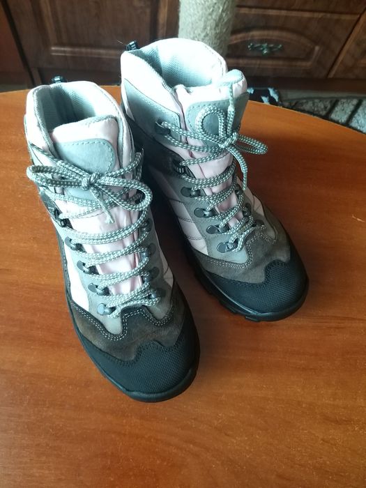 Ботинки женские 39 размер