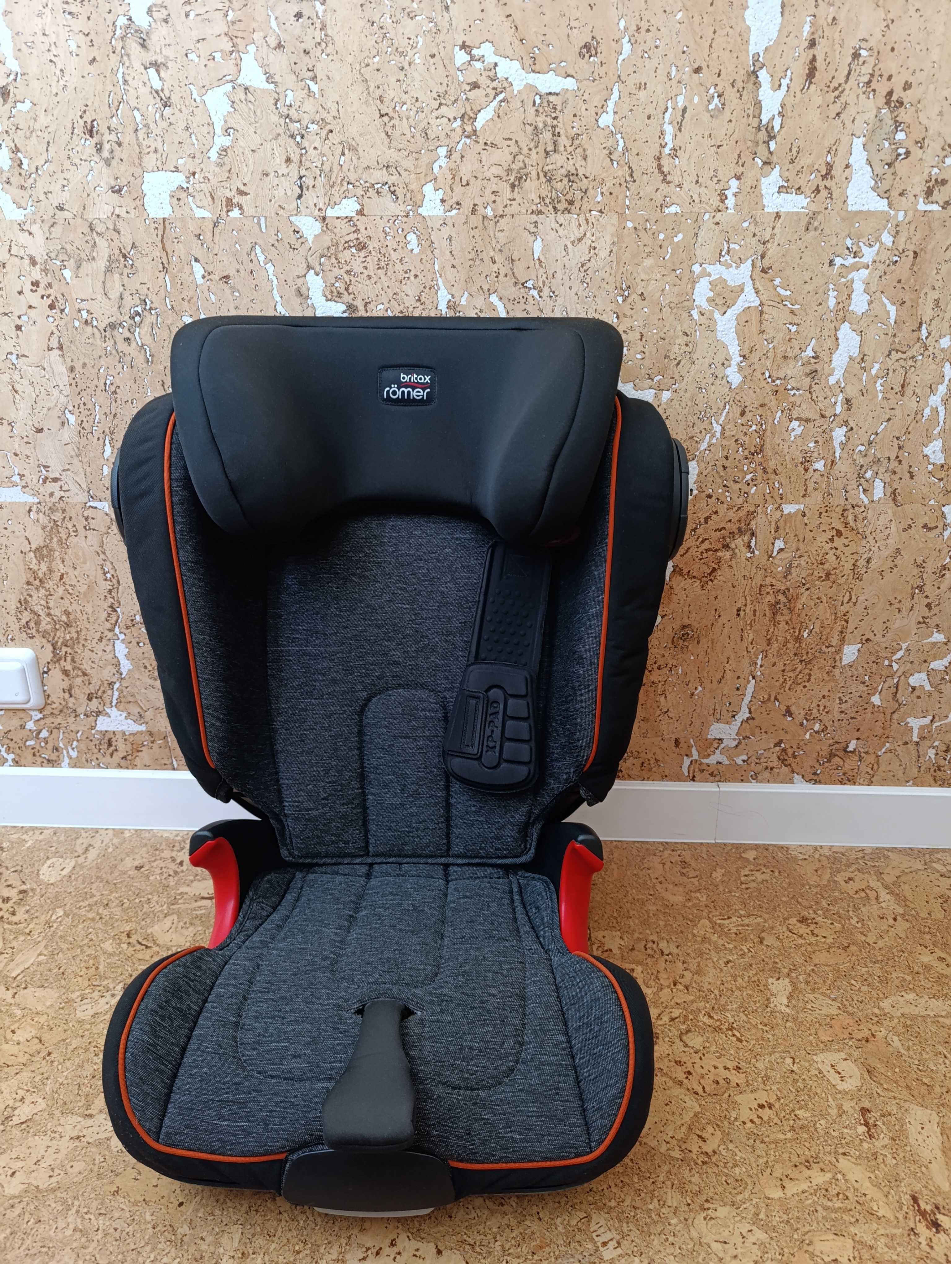 Автокрісло Britax Romer KIDFIX II XP SICT