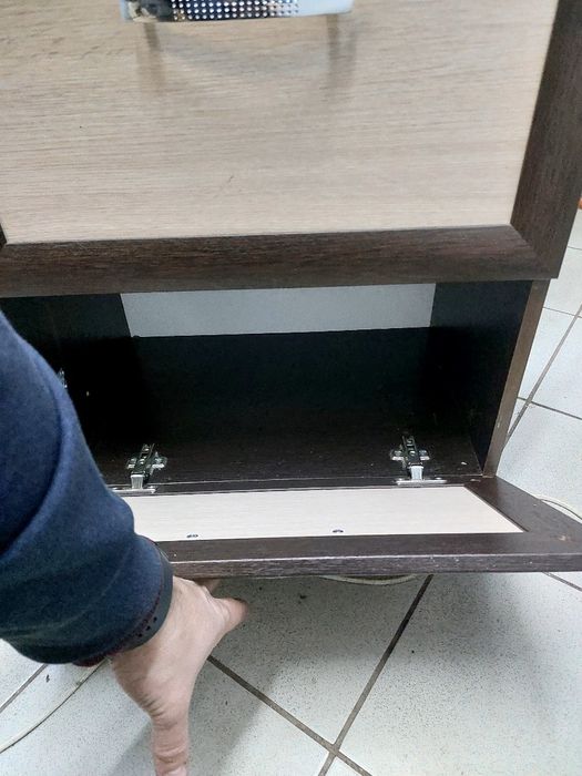 Продам прихожую 215х225х36