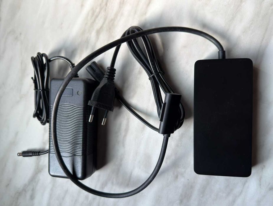 Surface Dock stacja dokująca Pro 12w1  Microsoft Surface HDMI 4K + VGA