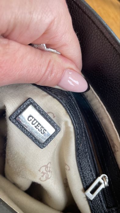 Torebka Guess czarna