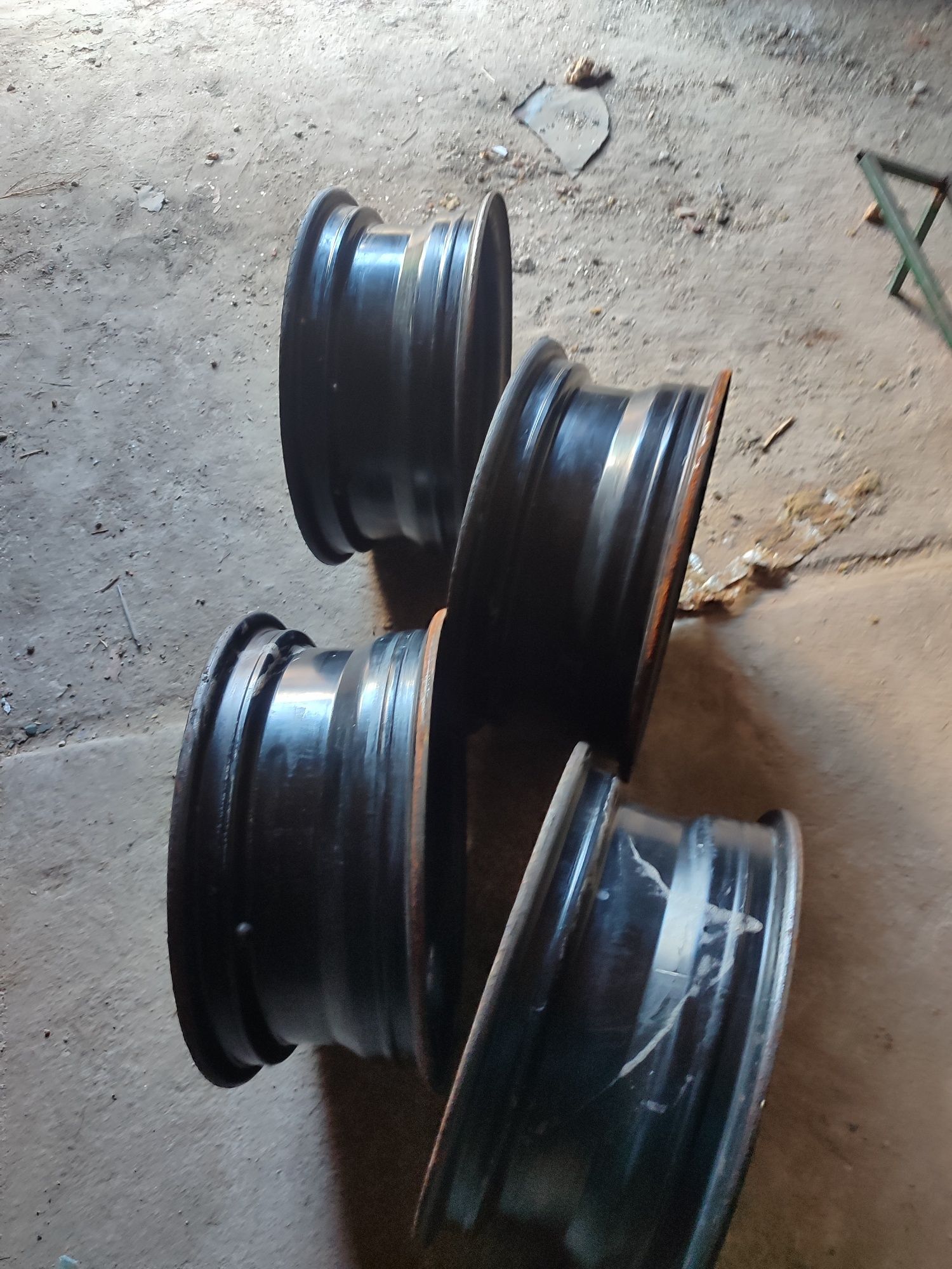 Диски металеві r16 subaru 5.110