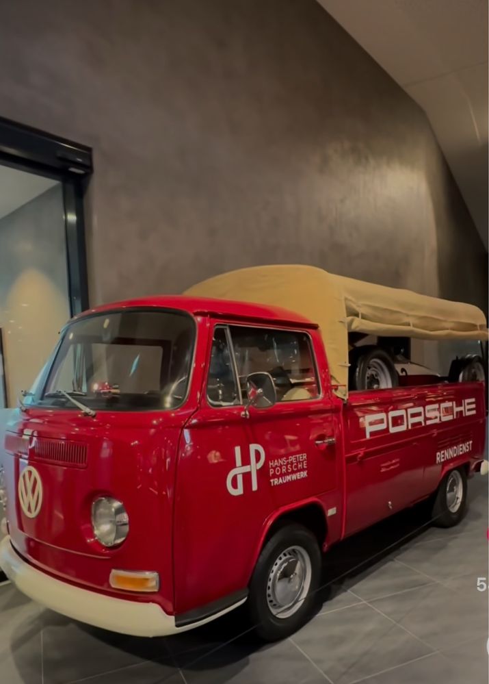 Carrinha pao de forma T2 caixa aberta para projeto de restauro
