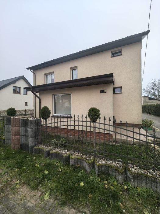 Sprzedam dom wolnostojący.