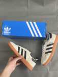 Adidas Spezial Beje e Preto