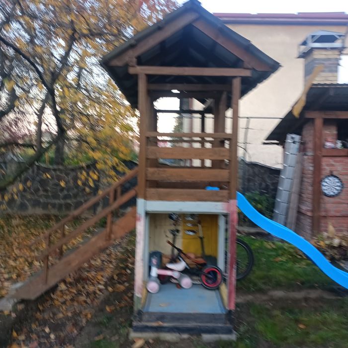 Дитячий майданчик