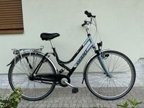 Rower GIANT - koła 28, Alu, 7 biegów Nexus, amor, wahacz