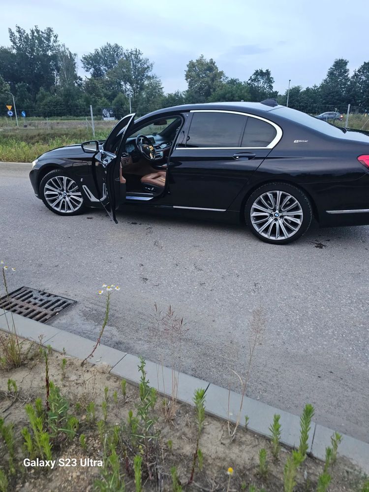 BMW Seria 7 Sprzedam BMW Serii 7 iPerformance Plug-in Hybrid – Stan BDB, Pneumatyk