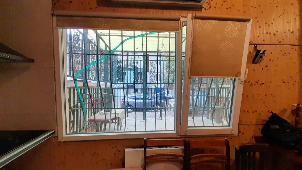 Срочно продам 1 комнатную квартиру в Центре города.  70 кв. м Газ.