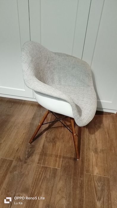 Fotel krzesło wygodne tapicerowane