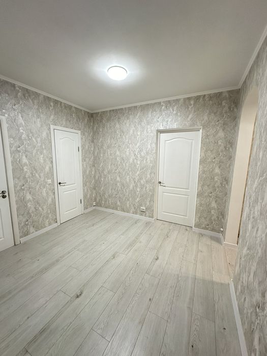 2- кімнатна квартира з ремонтом і лічильником на тепло!