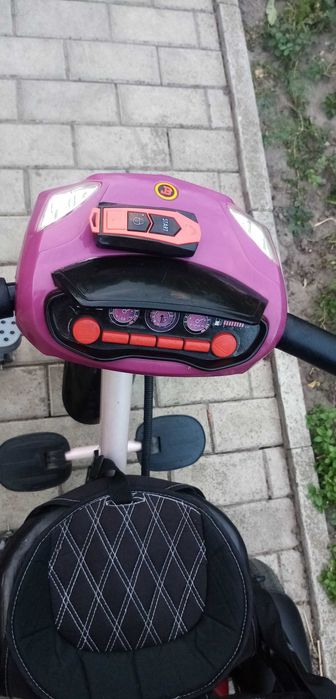 Дитячий велосипед з ручкою