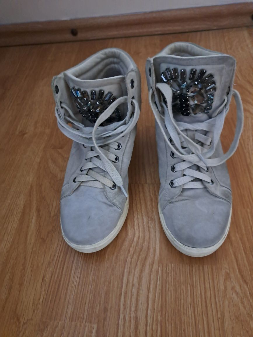 Buty botki szare zamszowe Nina B ukryty koturn r.37