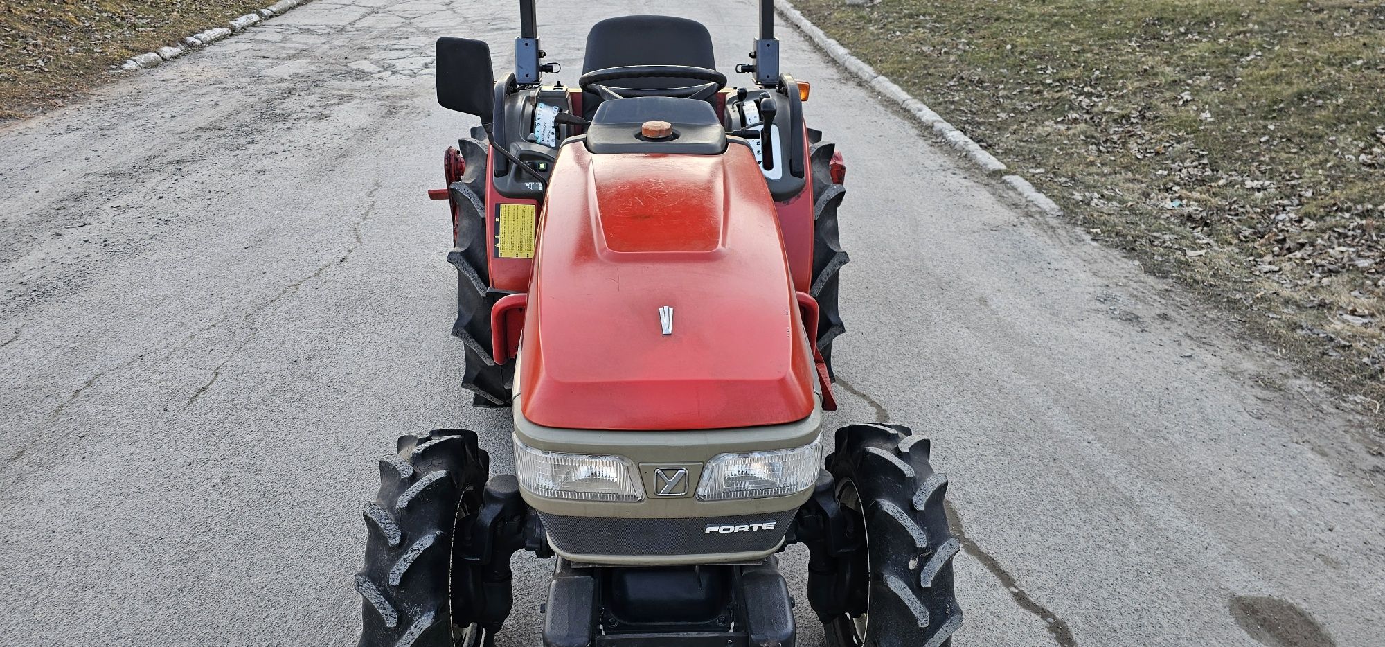 Японський Мінітрактор Трактор  Yanmar F 230