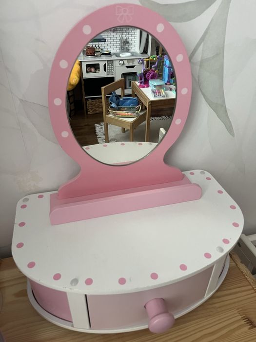 Toaletka drewniana dla dziewczynki