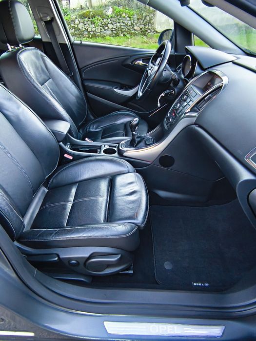 Opel Astra j 1.7 cdti sports tourer