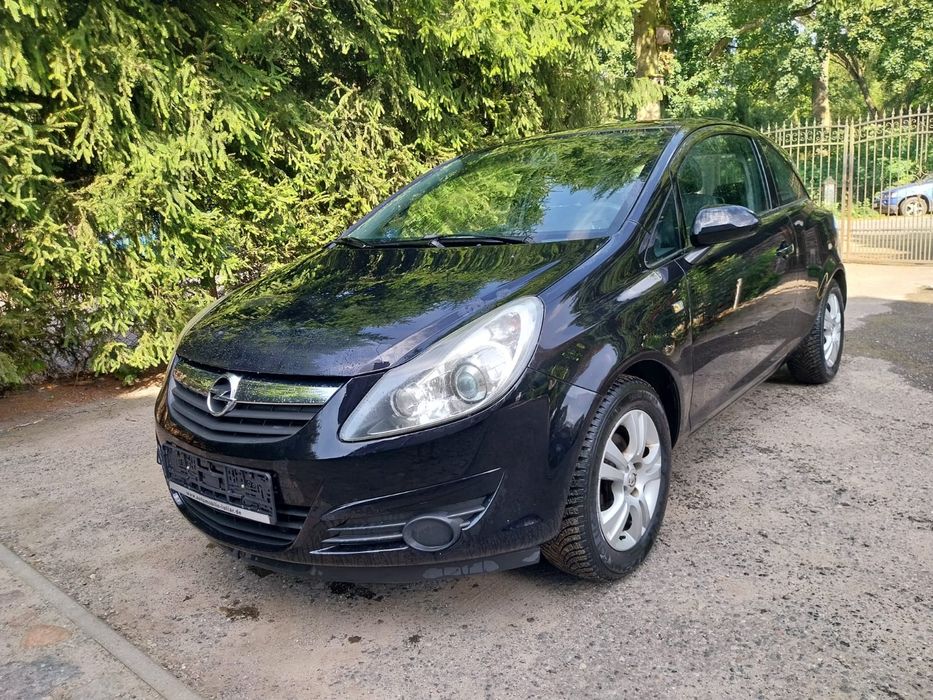 Opel Corsa 2009 klimatyzacja, alufelgi