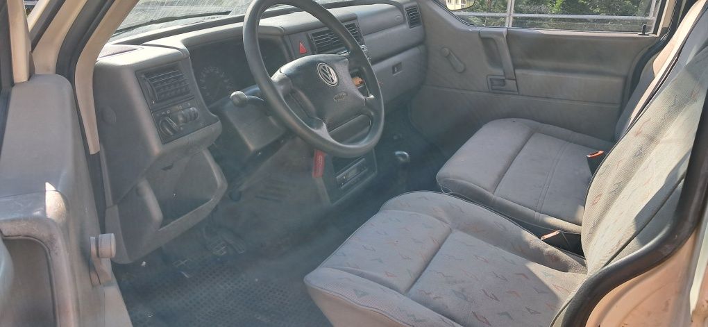 Volkswagen T4 Transporter 2.5TDI 102KM