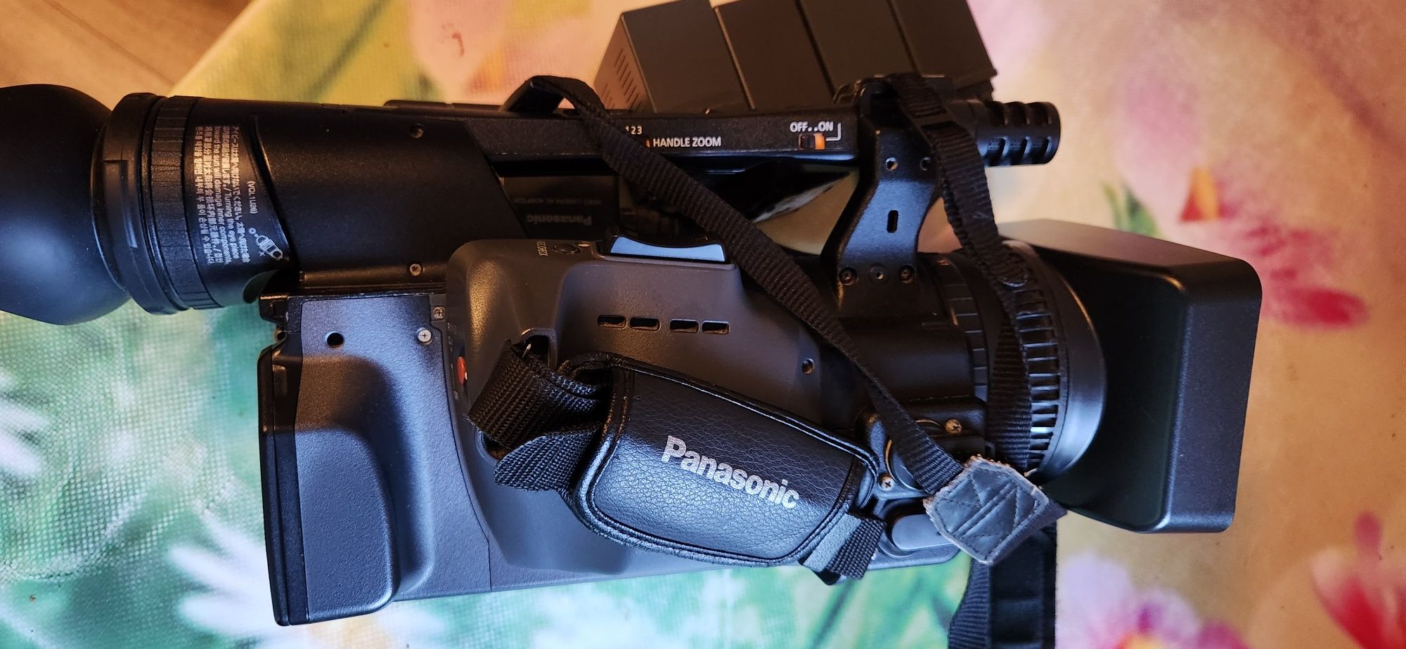 Відеокамера Panasonic AG-HMC154ER
