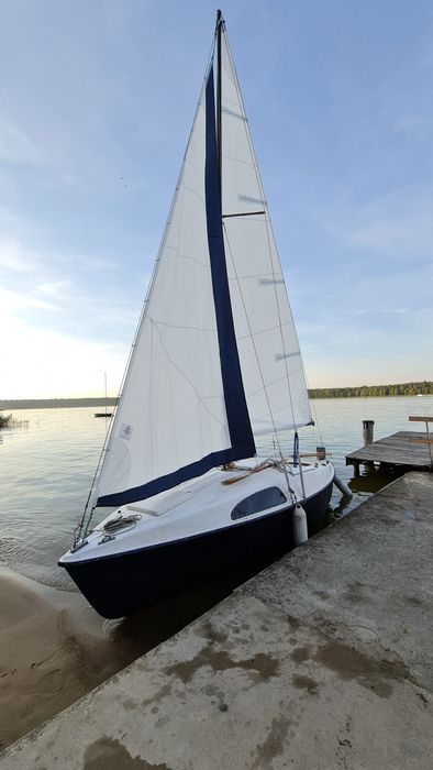 Jacht żaglowy FOKA 2 + silnik Mercury 3.5 - gotowy do pływania!