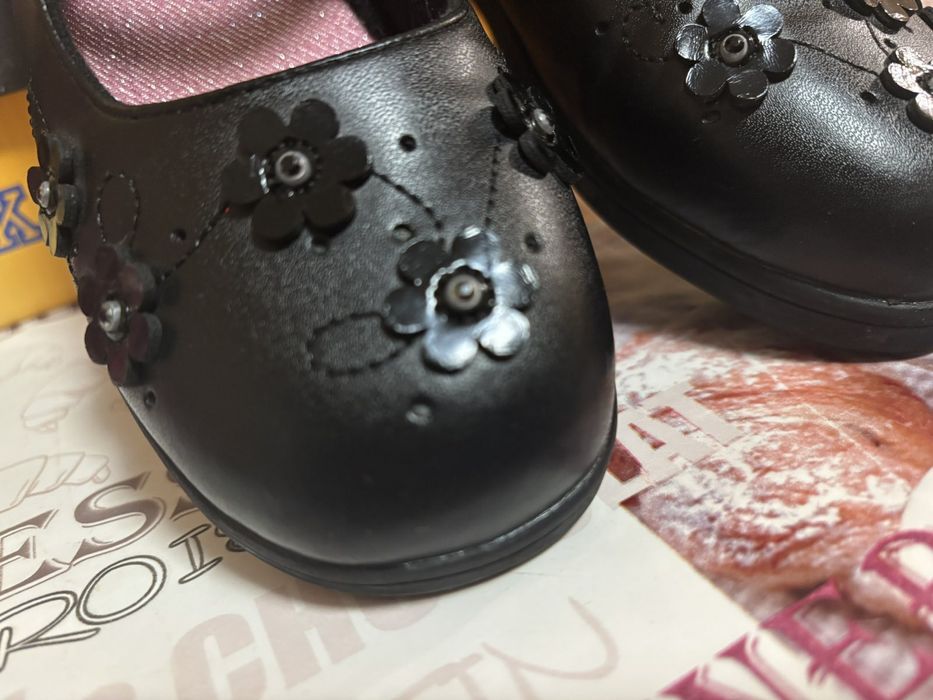 Продам туфельки для справжньої модниці