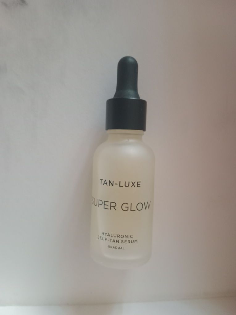 Сыворотка-автозагар с гиалуроновой кислотой Tan Luxe Super Glow Hyalur