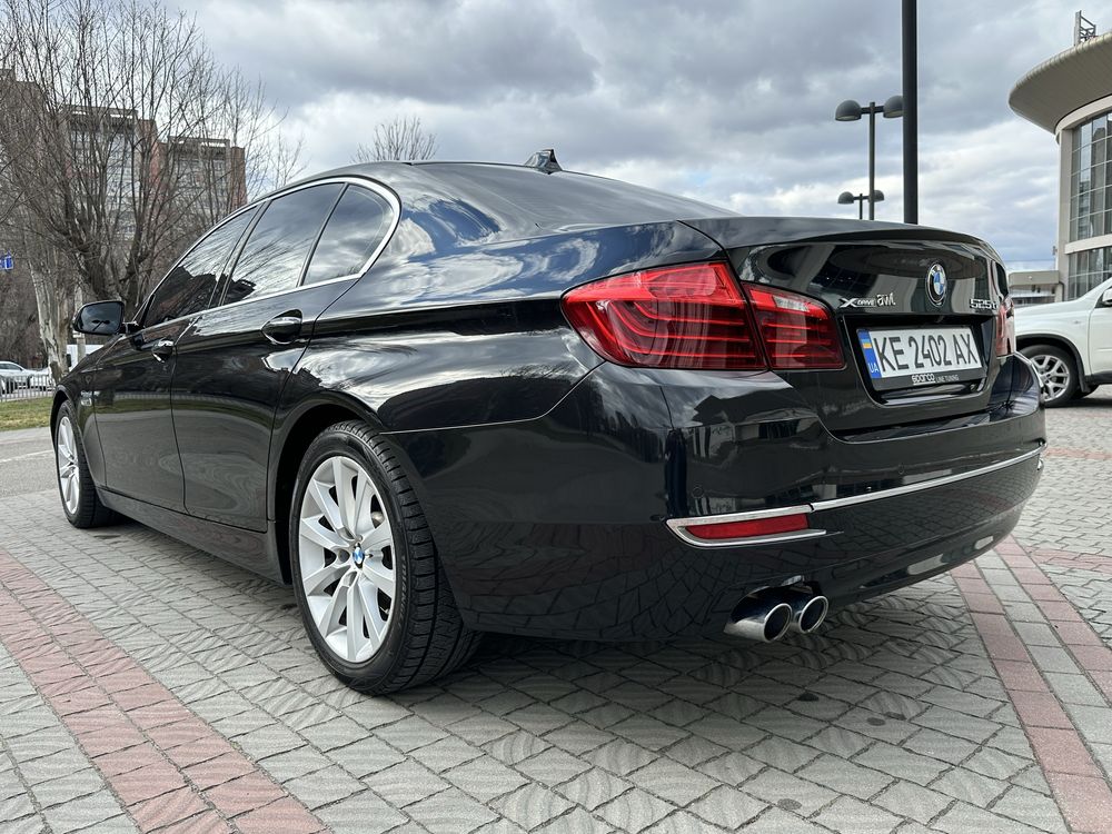 Продам официальный BMW 525 xDrive дизель , 218 л.с